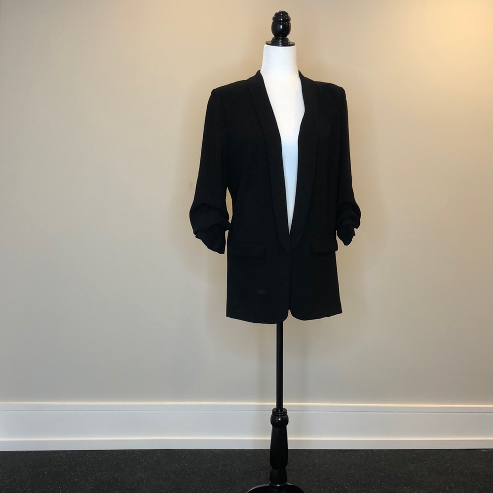 FINAL SALE! Zara black blazer